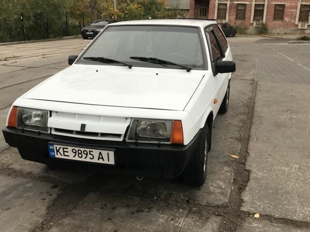 Белый ВАЗ 2108, объемом двигателя 1.3 л и пробегом 494 тыс. км за 1800 $, фото 2 на Automoto.ua