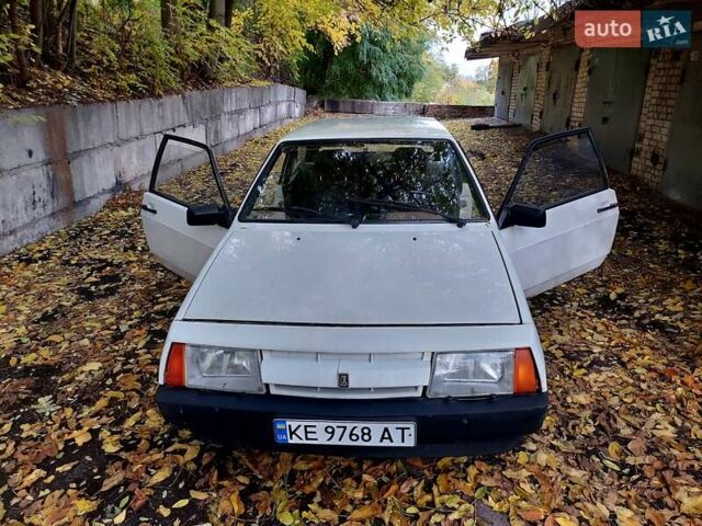 ВАЗ 2108 1986 в Днепре (Днепропетровске) на Automoto.ua Белый ВАЗ 2108, объемом двигателя 1.3 л и пробегом 124 тыс. км за 1600 $, фото 4 на Automoto.ua