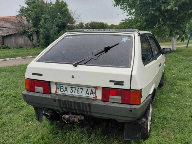 Белый ВАЗ 2108, объемом двигателя 1.3 л и пробегом 2 тыс. км за 1057 $, фото 4 на Automoto.ua