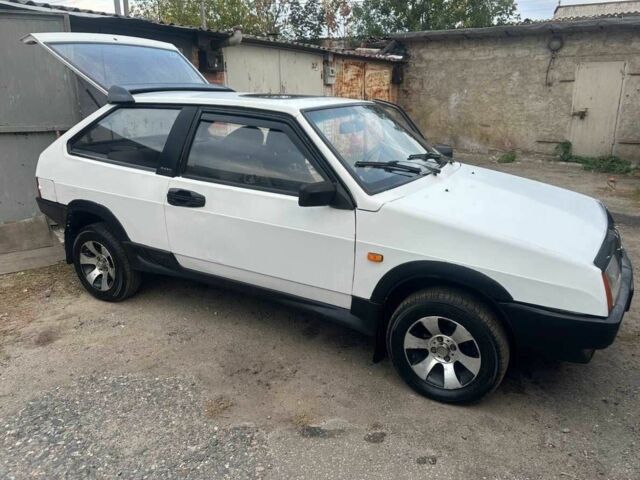 Белый ВАЗ 2108, объемом двигателя 0 л и пробегом 20 тыс. км за 1500 $, фото 2 на Automoto.ua