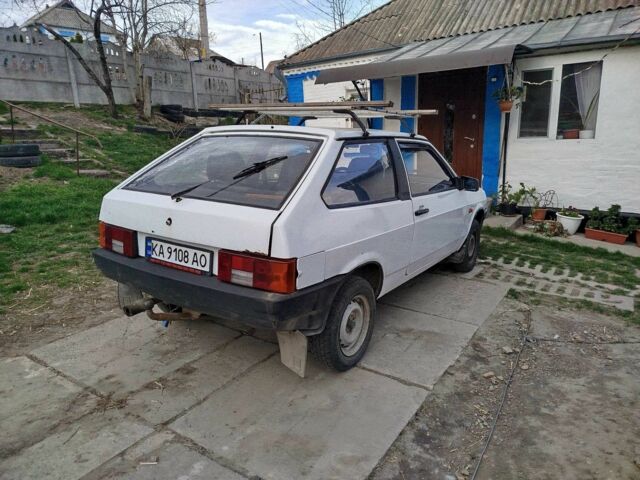 Белый ВАЗ 2108, объемом двигателя 1.3 л и пробегом 2 тыс. км за 1000 $, фото 4 на Automoto.ua
