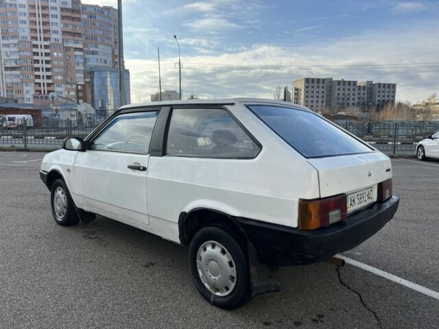 Белый ВАЗ 2108, объемом двигателя 1.3 л и пробегом 200 тыс. км за 850 $, фото 4 на Automoto.ua