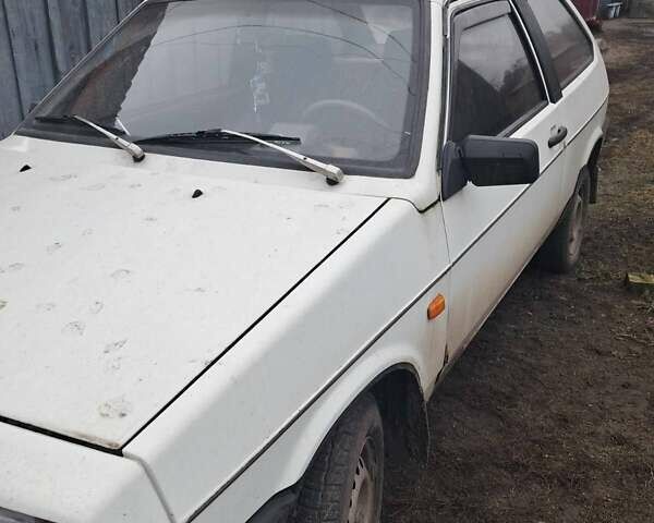 Белый ВАЗ 2108, объемом двигателя 1.3 л и пробегом 1000 тыс. км за 750 $, фото 3 на Automoto.ua