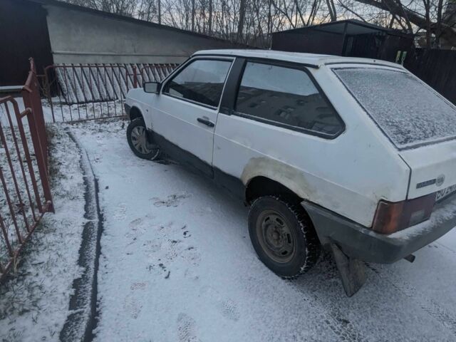 Белый ВАЗ 2108, объемом двигателя 1.3 л и пробегом 100 тыс. км за 450 $, фото 5 на Automoto.ua