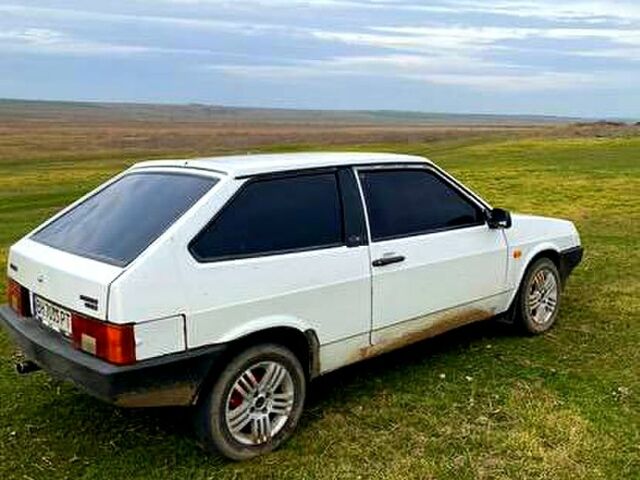 Белый ВАЗ 2108, объемом двигателя 1.3 л и пробегом 0 тыс. км за 1100 $, фото 2 на Automoto.ua