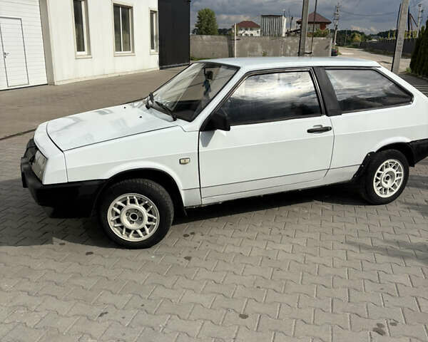 Белый ВАЗ 2108, объемом двигателя 1.29 л и пробегом 123 тыс. км за 1200 $, фото 1 на Automoto.ua
