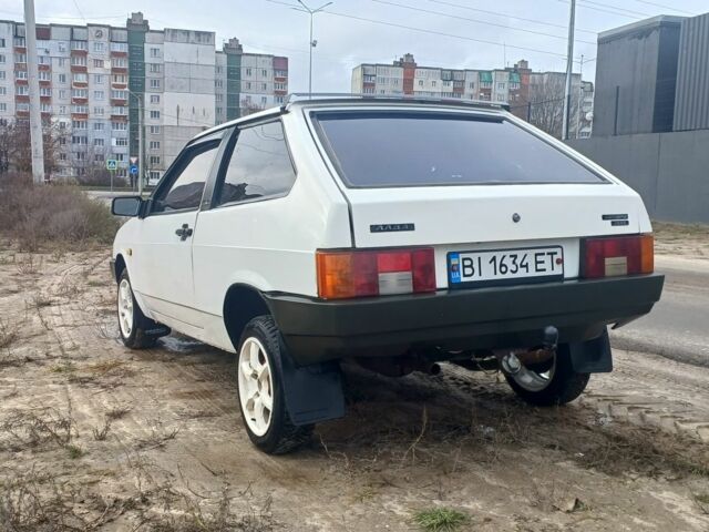 Белый ВАЗ 2108, объемом двигателя 0 л и пробегом 274 тыс. км за 1000 $, фото 4 на Automoto.ua