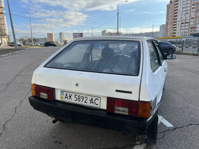 Белый ВАЗ 2108, объемом двигателя 1.3 л и пробегом 200 тыс. км за 850 $, фото 6 на Automoto.ua