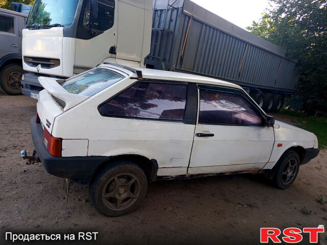 Белый ВАЗ 2108, объемом двигателя 1.6 л и пробегом 0 тыс. км за 800 $, фото 2 на Automoto.ua