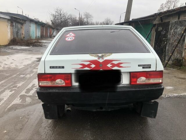 Белый ВАЗ 2108, объемом двигателя 1.5 л и пробегом 100 тыс. км за 879 $, фото 3 на Automoto.ua