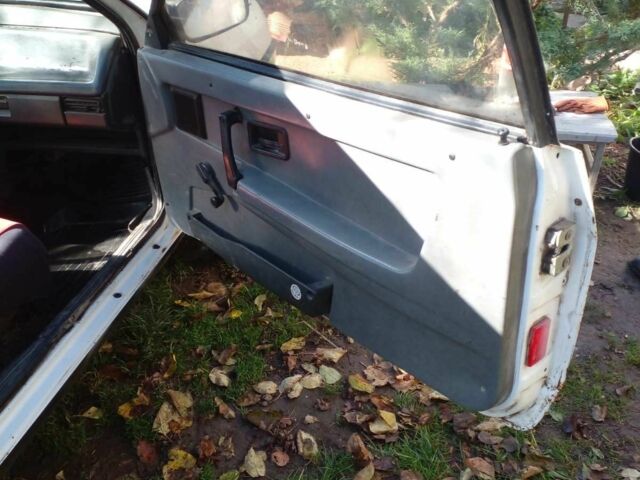 ВАЗ 2108 1987 у Стрые на Automoto.ua Білий ВАЗ 2108, об'ємом двигуна 1.5 л та пробігом 10 тис. км за 570 $, фото 3 на Automoto.ua