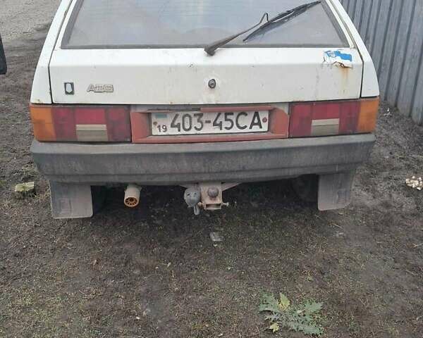 Белый ВАЗ 2108, объемом двигателя 1.3 л и пробегом 1000 тыс. км за 750 $, фото 2 на Automoto.ua