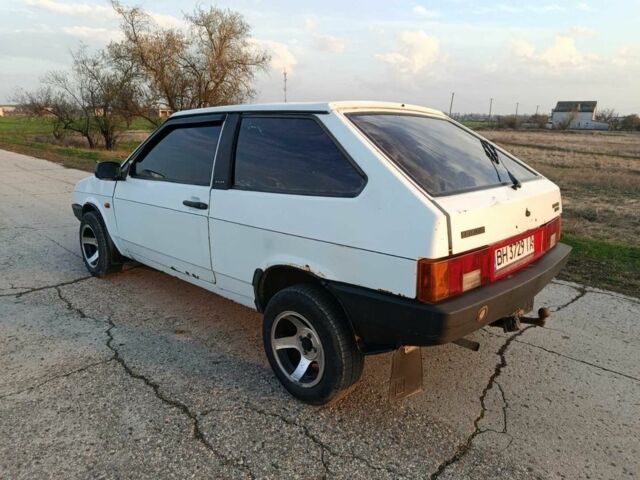 Белый ВАЗ 2108, объемом двигателя 1.3 л и пробегом 100 тыс. км за 1100 $, фото 3 на Automoto.ua