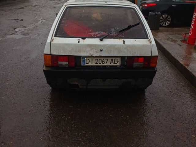 Белый ВАЗ 2108, объемом двигателя 1.3 л и пробегом 300 тыс. км за 700 $, фото 2 на Automoto.ua