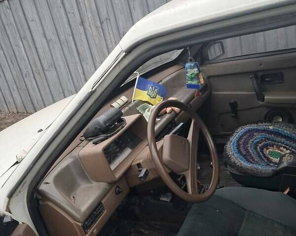 Белый ВАЗ 2108, объемом двигателя 1.3 л и пробегом 1000 тыс. км за 750 $, фото 1 на Automoto.ua