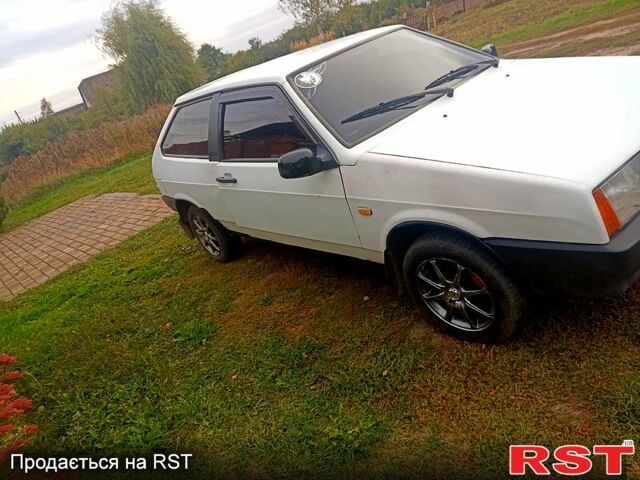 Білий ВАЗ 2108, об'ємом двигуна 1.3 л та пробігом 200 тис. км за 1150 $, фото 1 на Automoto.ua