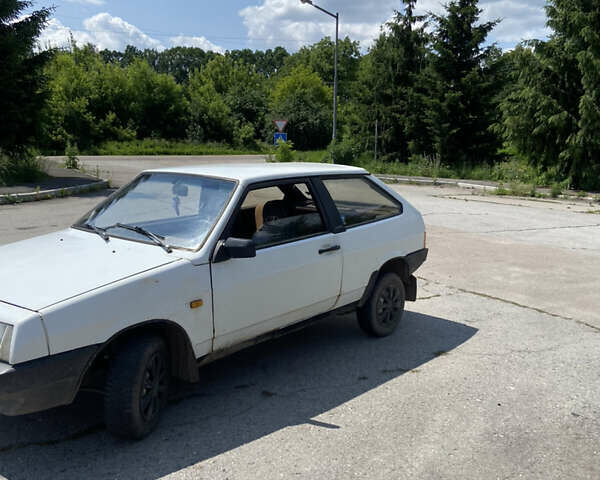 Белый ВАЗ 2108, объемом двигателя 1.3 л и пробегом 100 тыс. км за 750 $, фото 3 на Automoto.ua