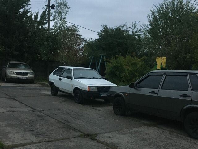 Белый ВАЗ 2108, объемом двигателя 0 л и пробегом 2 тыс. км за 700 $, фото 3 на Automoto.ua