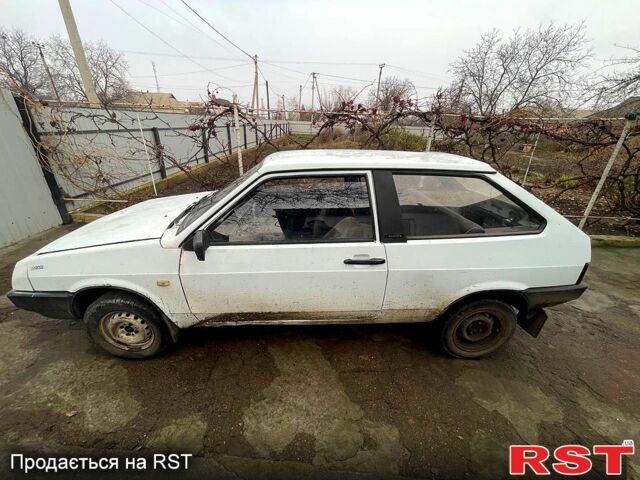 Белый ВАЗ 2108, объемом двигателя 1.5 л и пробегом 77 тыс. км за 500 $, фото 4 на Automoto.ua