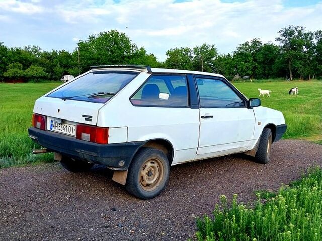 Белый ВАЗ 2108, объемом двигателя 1.3 л и пробегом 233 тыс. км за 370 $, фото 5 на Automoto.ua