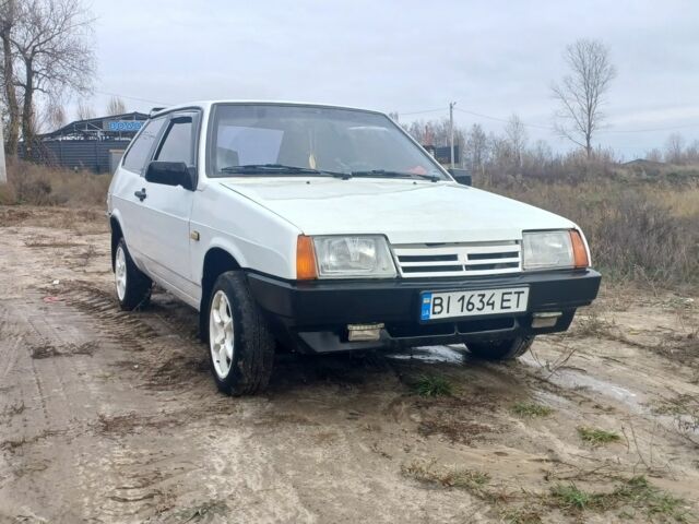 Белый ВАЗ 2108, объемом двигателя 0 л и пробегом 274 тыс. км за 1000 $, фото 2 на Automoto.ua