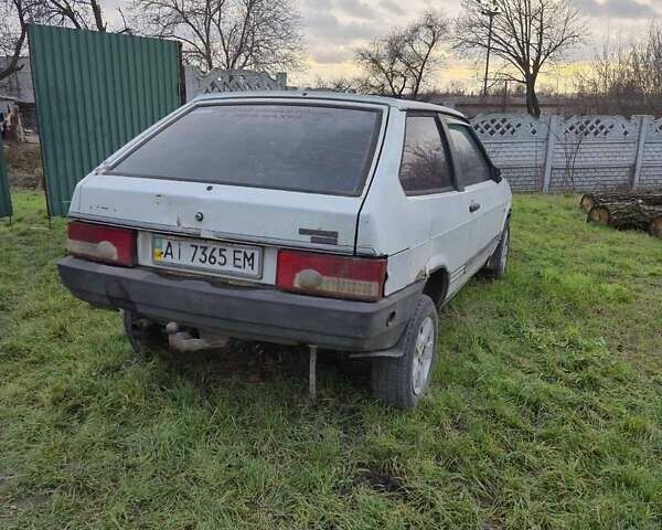 Белый ВАЗ 2108, объемом двигателя 1.3 л и пробегом 150 тыс. км за 500 $, фото 1 на Automoto.ua