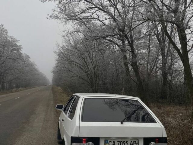 Белый ВАЗ 2108, объемом двигателя 1.3 л и пробегом 80 тыс. км за 3200 $, фото 5 на Automoto.ua