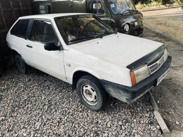 Белый ВАЗ 2108, объемом двигателя 1.5 л и пробегом 78 тыс. км за 324 $, фото 2 на Automoto.ua