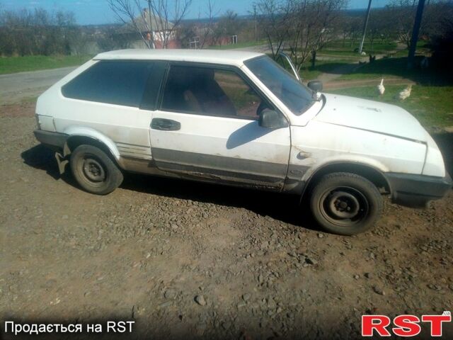 Белый ВАЗ 2108, объемом двигателя 1.3 л и пробегом 0 тыс. км за 370 $, фото 3 на Automoto.ua