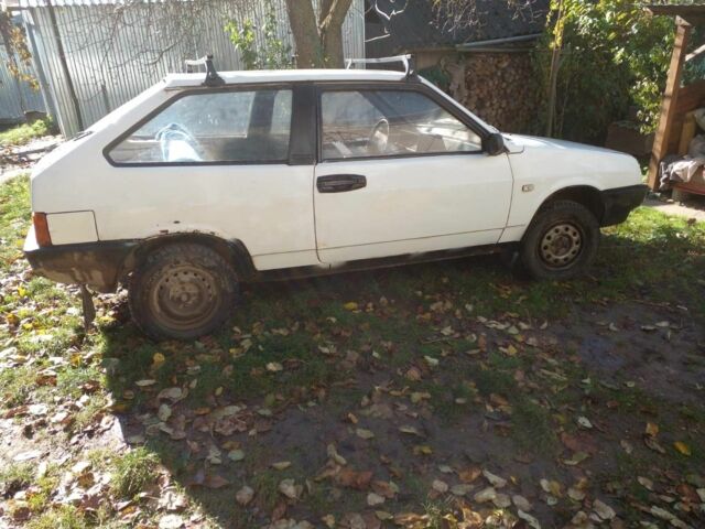 ВАЗ 2108 1987 у Стрые на Automoto.ua Білий ВАЗ 2108, об'ємом двигуна 1.5 л та пробігом 10 тис. км за 570 $, фото 1 на Automoto.ua