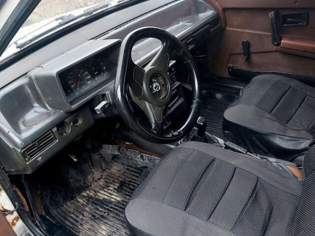 Белый ВАЗ 2108, объемом двигателя 1.3 л и пробегом 222 тыс. км за 850 $, фото 6 на Automoto.ua