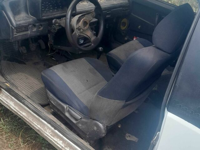 ВАЗ 2108 1987 в Кривом Роге на Automoto.ua Белый ВАЗ 2108, объемом двигателя 1.5 л и пробегом 500 тыс. км за 672 $, фото 3 на Automoto.ua