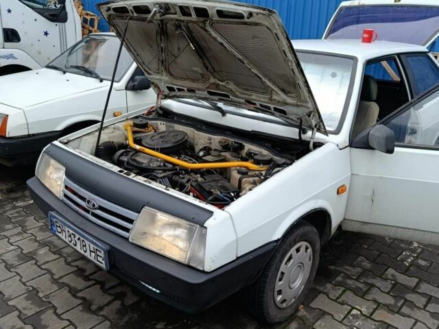 Белый ВАЗ 2108, объемом двигателя 1.3 л и пробегом 100 тыс. км за 770 $, фото 4 на Automoto.ua