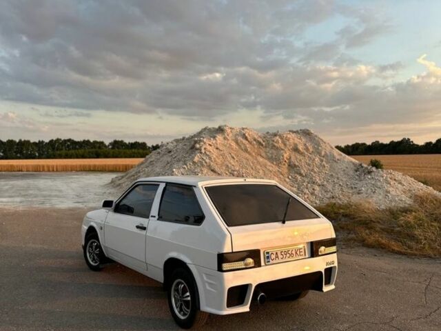 Белый ВАЗ 2108, объемом двигателя 1.3 л и пробегом 80 тыс. км за 3200 $, фото 1 на Automoto.ua