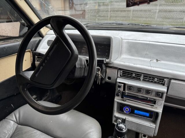 Белый ВАЗ 2108, объемом двигателя 1.3 л и пробегом 300 тыс. км за 500 $, фото 4 на Automoto.ua