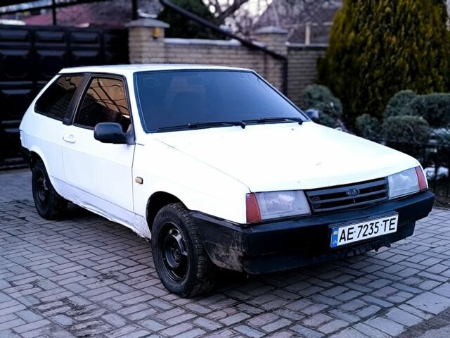 Белый ВАЗ 2108, объемом двигателя 1.5 л и пробегом 200 тыс. км за 524 $, фото 1 на Automoto.ua