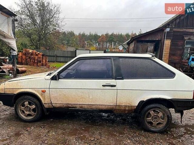 Белый ВАЗ 2108, объемом двигателя 1.5 л и пробегом 90 тыс. км за 850 $, фото 5 на Automoto.ua