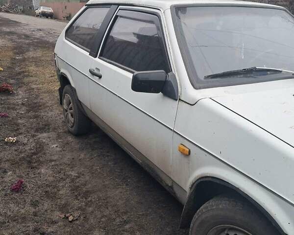 Белый ВАЗ 2108, объемом двигателя 1.3 л и пробегом 1000 тыс. км за 750 $, фото 4 на Automoto.ua