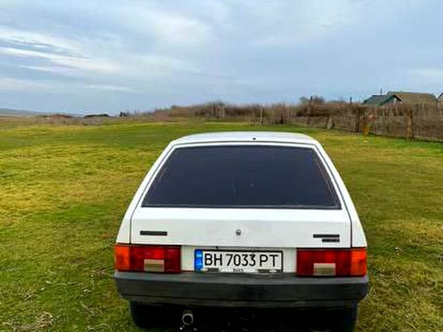 Белый ВАЗ 2108, объемом двигателя 1.3 л и пробегом 0 тыс. км за 1100 $, фото 1 на Automoto.ua