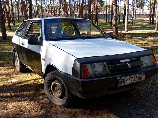 Белый ВАЗ 2108, объемом двигателя 1.3 л и пробегом 256 тыс. км за 800 $, фото 5 на Automoto.ua