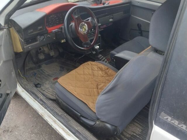 ВАЗ 2108 1987 в Николаеве на Automoto.ua Белый ВАЗ 2108, объемом двигателя 0 л и пробегом 3 тыс. км за 625 $, фото 1 на Automoto.ua