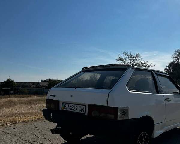 Белый ВАЗ 2108, объемом двигателя 1.3 л и пробегом 290 тыс. км за 1200 $, фото 5 на Automoto.ua
