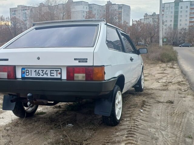 Белый ВАЗ 2108, объемом двигателя 0 л и пробегом 274 тыс. км за 1000 $, фото 3 на Automoto.ua