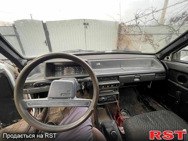 Белый ВАЗ 2108, объемом двигателя 1.5 л и пробегом 77 тыс. км за 500 $, фото 2 на Automoto.ua