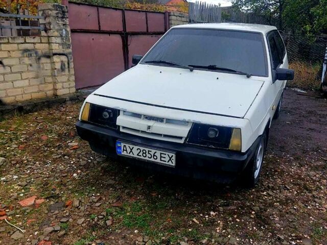 Белый ВАЗ 2108, объемом двигателя 1.3 л и пробегом 222 тыс. км за 850 $, фото 3 на Automoto.ua