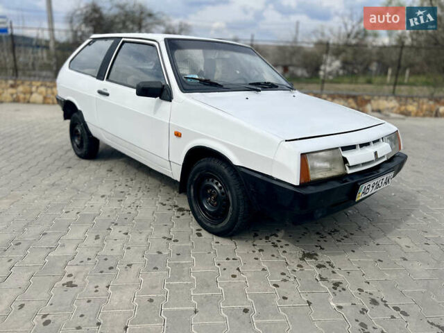 Белый ВАЗ 2108, объемом двигателя 1.5 л и пробегом 168 тыс. км за 1200 $, фото 2 на Automoto.ua