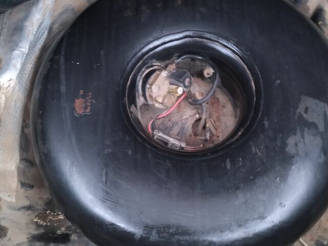 Белый ВАЗ 2108, объемом двигателя 1.3 л и пробегом 800 тыс. км за 592 $, фото 2 на Automoto.ua