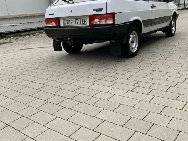 Белый ВАЗ 2108, объемом двигателя 0 л и пробегом 300 тыс. км за 770 $, фото 5 на Automoto.ua