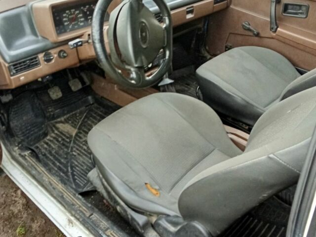 Белый ВАЗ 2108, объемом двигателя 1.3 л и пробегом 40 тыс. км за 750 $, фото 4 на Automoto.ua