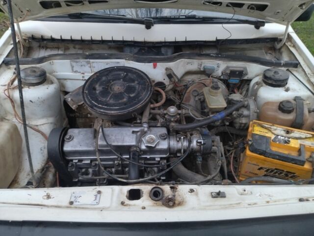 Белый ВАЗ 2108, объемом двигателя 1.3 л и пробегом 800 тыс. км за 592 $, фото 7 на Automoto.ua